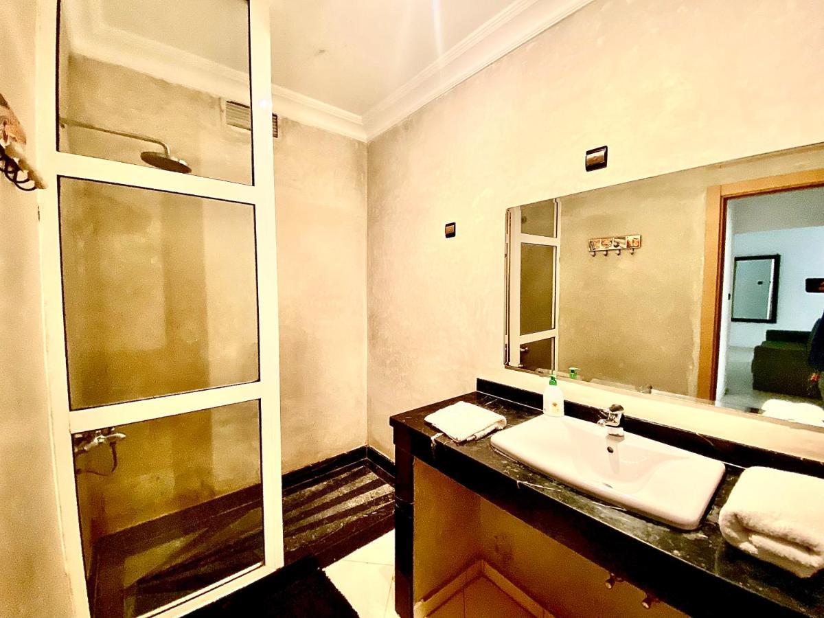 Anfa 28 - 2 Bedrooms - Well Located Apartment - Large And Pleasant الدار البيضاء المظهر الخارجي الصورة